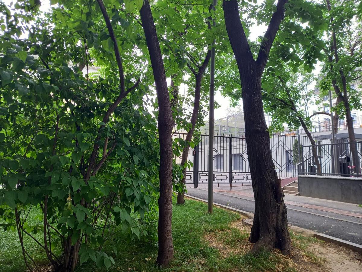 В центре города Квартира - Downtown Apartment Алмати Екстер'єр фото
